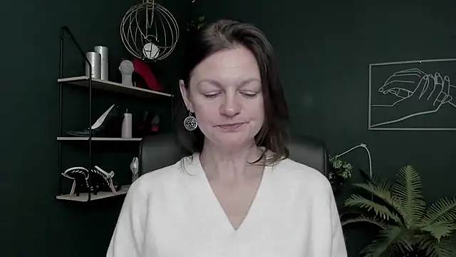 VivianWILD online show from February 17, 8:02 am