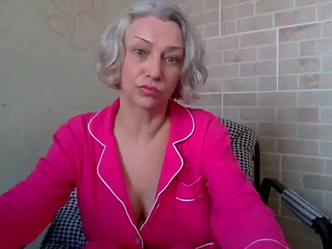 Lorie Carrie online show from March 16, 8:07 am