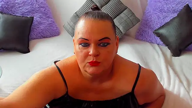 Snapshot of MilanaBiegert chatting on September 27, 8:10 am MilanaBiegert online show from September 27, 8:10 am