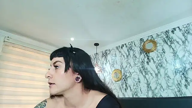 Naughty Kittenm online show from November 8, 11:59 am