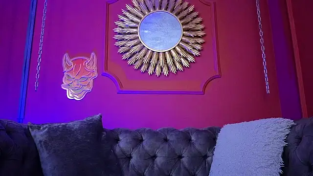 Julieta Russell online show from February 25, 12:37 pm