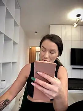 HotXMom online show from January 8, 8:29 am