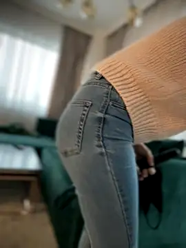 HotXMom online show from November 11, 7:04 am