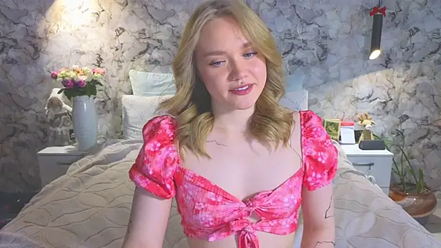 Aurora Golden1 online show from April 16, 5:19 am