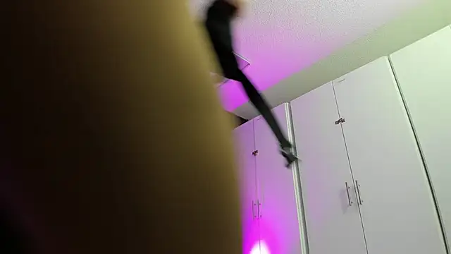 April bowie online show from November 11, 11:18 am