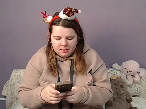 so shy online show from December 15, 7:35 am