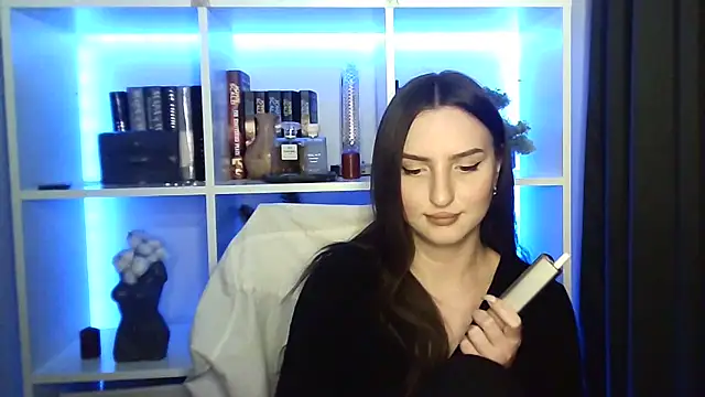 X Alisa online show from March 7, 7:21 pm