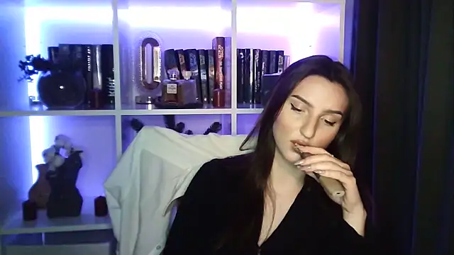 X Alisa online show from March 22, 7:42 pm