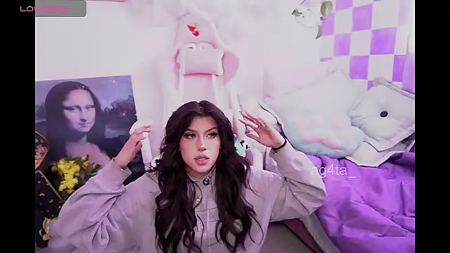 Ag4ta  online show from April 12, 9:39 pm