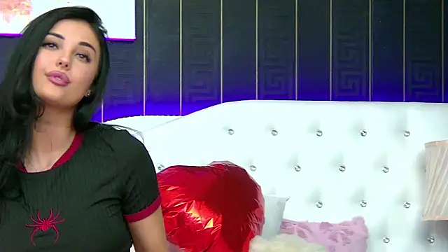 SophiaVilner online show from February 19, 7:35 pm