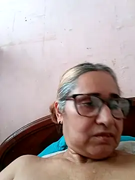 Snapshot of _candi chatting on October 19, 3:47 pm candi online show from October 19, 3:47 pm