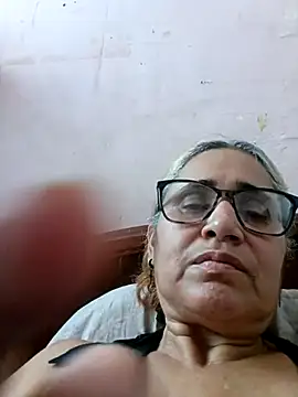 Snapshot of _candi chatting on September 29, 2:33 pm candi online show from September 29, 2:33 pm