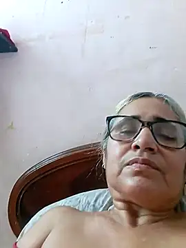 Snapshot of _candi chatting on October 1, 7:52 pm candi online show from October 1, 7:52 pm