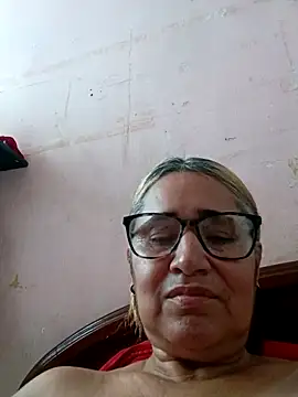 Snapshot of _candi chatting on September 17, 12:25 pm candi online show from September 17, 12:25 pm