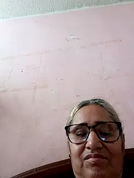 Snapshot of _candi chatting on September 16, 12:24 pm candi online show from September 16, 12:24 pm