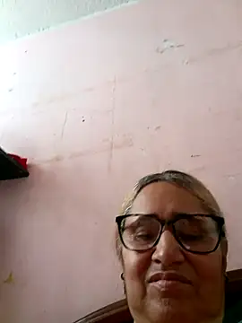 Snapshot of _candi chatting on October 17, 2:09 pm candi online show from October 17, 2:09 pm