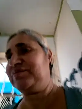 Snapshot of _candi chatting on October 8, 3:27 pm candi online show from October 8, 3:27 pm