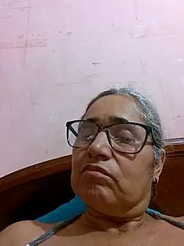 Snapshot of _candi chatting on October 5, 3:11 am candi online show from October 5, 3:11 am