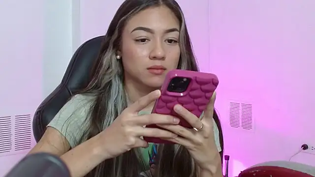 hantonella  online show from November 25, 2:52 pm