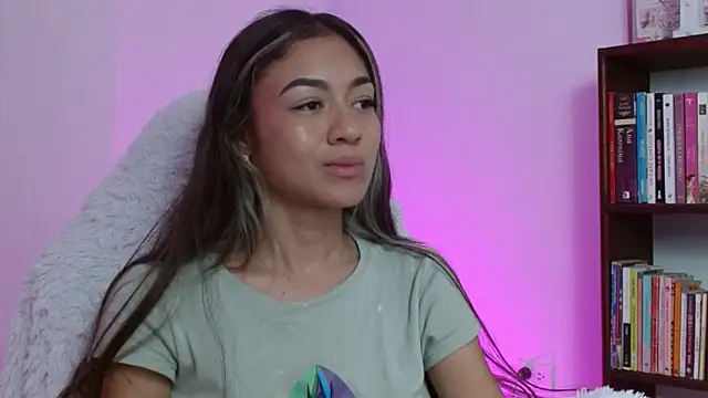 hantonella  online show from November 7, 5:18 pm