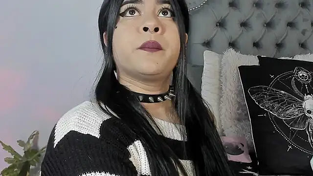 atena hill online show from February 3, 7:18 pm