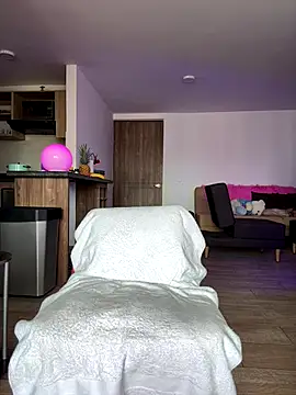 Georgiafox online show from September 16, 8:17 pm