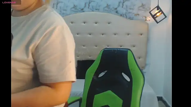 Kathiasaints online show from April 20, 8:34 pm