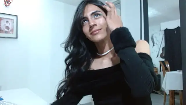  princess queen online show from February 18, 11:59 pm