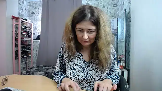 Helen1974 online show from March 29, 5:06 am