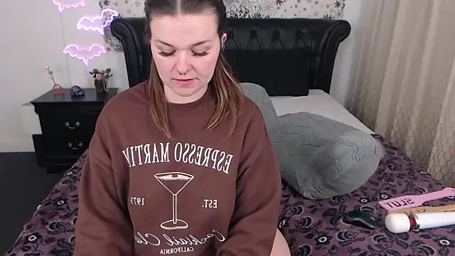 DaisieMaeXO online show from February 19, 12:43 am