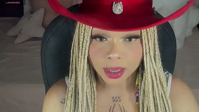 conny  curly online show from March 11, 2:20 pm