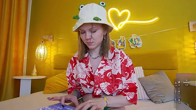 lessysweety online show from November 26, 4:13 am