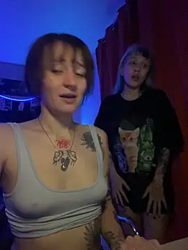 Dooubletroublee online show from November 3, 12:14 am