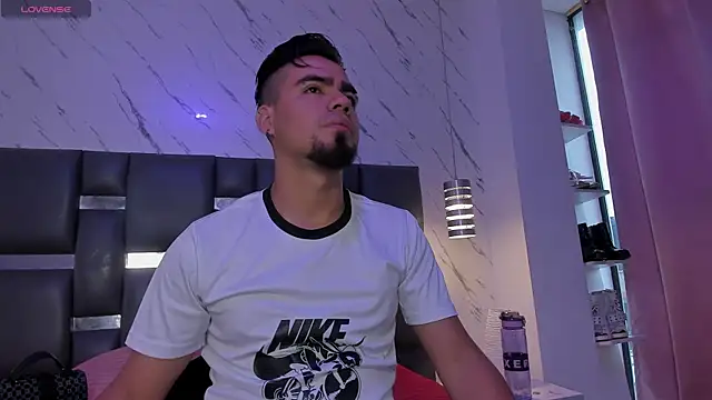 PittAndLunaa online show from April 16, 12:27 pm