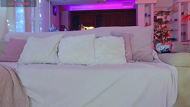 the sabenna online show from April 15, 4:29 pm