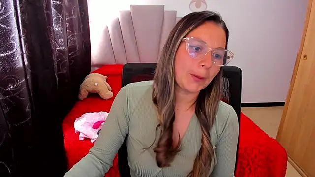 Snapshot of samantha__wilson chatting on October 9, 5:06 pm samantha wilson online show from October 9, 5:06 pm