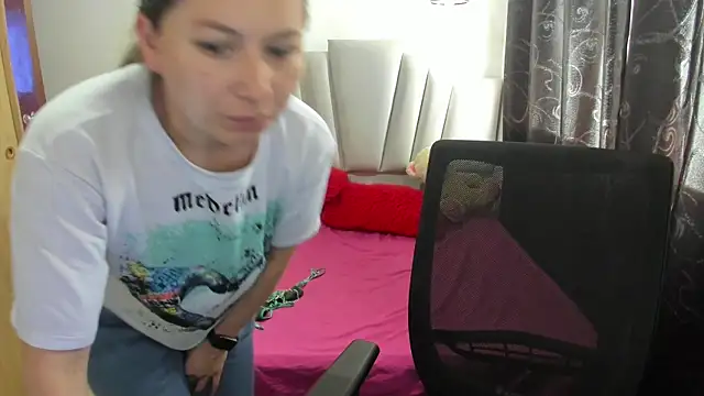 samantha  wilson online show from November 4, 2:44 pm