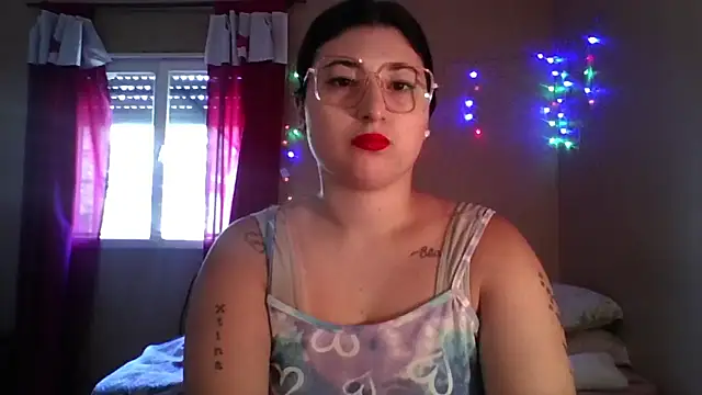 imsohornydacom online show from February 8, 6:44 pm