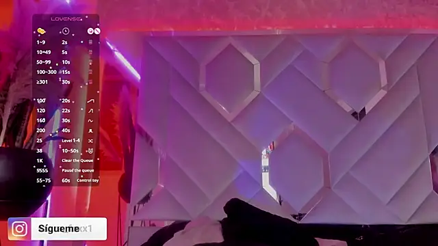 Sara Foxx1 online show from December 4, 9:15 pm