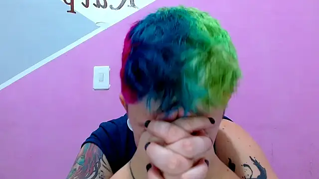 Snapshot of tomboyblue chatting on September 13, 9:01 pm tomboyblue online show from September 13, 9:01 pm