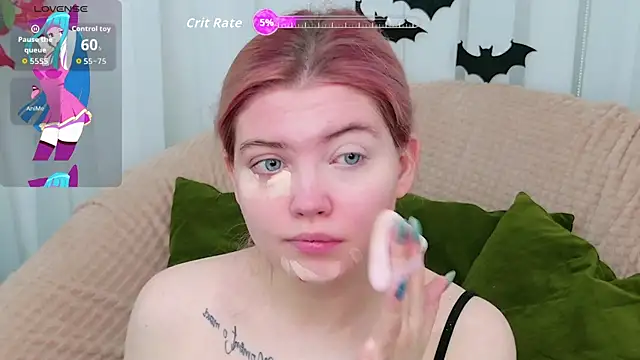 Lisa Adam online show from October 21, 5:06 pm