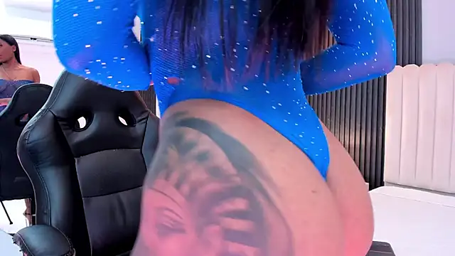 Madiee Rhea online show from February 3, 7:40 pm