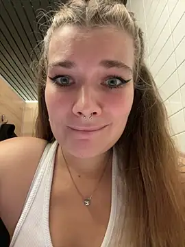Snapshot of Holy_Tereza chatting on September 27, 3:41 pm Holy Tereza online show from September 27, 3:41 pm