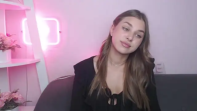 Snapshot of MilanaAngelAs chatting on September 15, 12:57 pm MilanaAngelAs online show from September 15, 12:57 pm