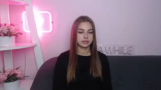 Snapshot of MilanaAngelAs chatting on October 11, 4:39 am MilanaAngelAs online show from October 11, 4:39 am