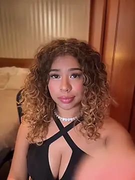 KellyXD online show from May 16, 7:13 pm
