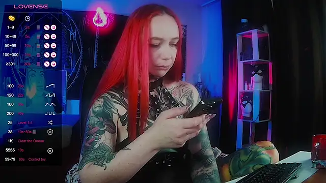 miss jenna lovee online show from April 2, 12:41 am