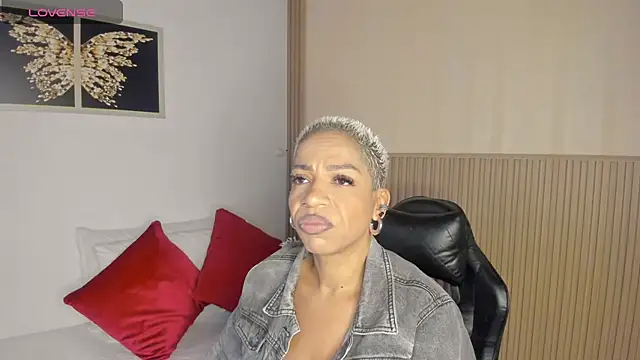 summer night  online show from April 16, 10:59 am