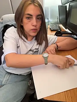 IsisLoveyes  online show from January 7, 3:48 pm