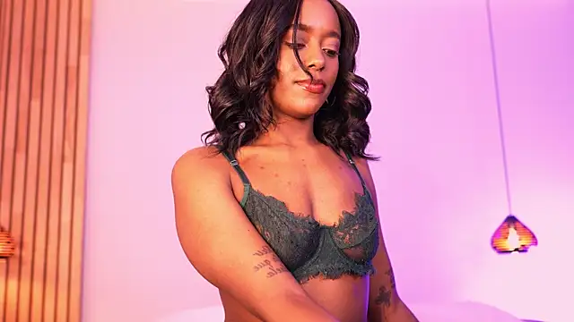 EmilyHaan online show from February 27, 9:25 pm